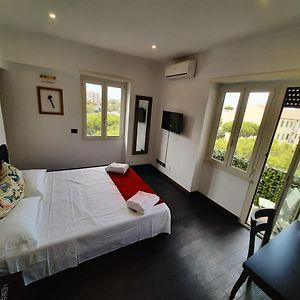 Camera con letto queen size